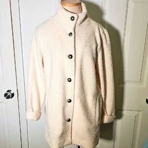 Susan Graver Weekend Women's Cream Button-Up Coat. meduim. Sper Soft. Big Pocket